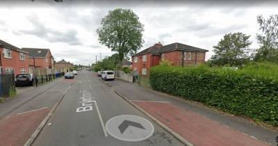 Teenage boy arrested after stabbing in Longsight - www.manchestereveningnews.co.uk