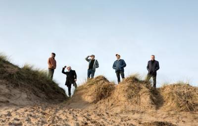 Listen to Teenage Fanclub’s wistful new song ‘The Sun Won’t Shine On Me’ - www.nme.com - Scotland