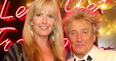 Penny Lancaster 50th birthday cake is not what you'd expect - www.msn.com
