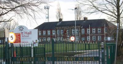 Garrett Hall Primary School in Tyldesley fully closes due to positive Covid-19 tests - www.manchestereveningnews.co.uk