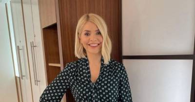 Holly Willoughby stuns in green mini dress on This Morning – copy her look here - www.ok.co.uk