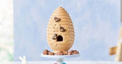 Aldi's award-winning Beehive Easter Egg includes bee pollen and fine honeycomb pieces for just £14.99 - www.dailyrecord.co.uk