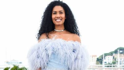 Leyna Bloom Is the First Trans Woman of Color in Sports Illustrated's Swimsuit Edition - www.glamour.com - Chicago - Philippines