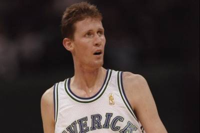 Shawn Bradley, Former NBA Star in Original ‘Space Jam,’ Paralyzed in Bicycle Accident - thewrap.com - Utah - county Dallas - George - county Maverick