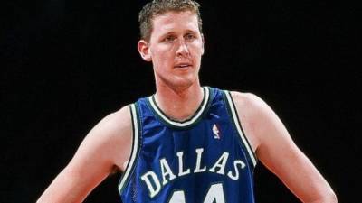 Former NBA Player Shawn Bradley Paralyzed After a Car Crashed Into His Bicycle - www.etonline.com - Utah - county Dallas - George - county Maverick