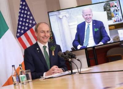 Taoiseach sends Adam King’s signature hug on a gold pin to Joe Biden - evoke.ie - USA