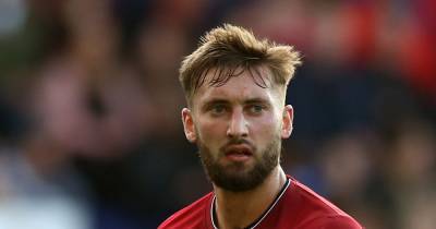 Liverpool and Arsenal defenders compared during Bolton Wanderers spell by former England striker - www.manchestereveningnews.co.uk