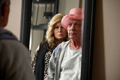 Jennifer Coolidge - Udo Kier - Michael Urie - Linda Evans - Magnolia Pictures Takes Worldwide Rights To Hairdresser Comedy ‘Swan Song’ – SXSW - deadline.com