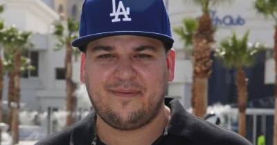 Rob Kardashian's three epic birthday cakes are nothing like you'd expect - www.msn.com