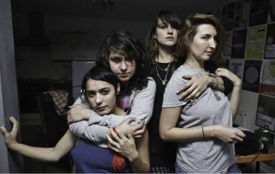 Listen to Warpaint’s dreamy cover of ‘Paralysed’ by Gang Of Four - www.nme.com