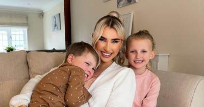 The Mummy Diaries star Billie Faiers poses in adorable new pictures with Nelly and Arthur - www.ok.co.uk