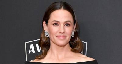 Jennifer Garner Says It’s Been a ‘Hard Year for Moms’ Amid the Pandemic, Gives Update on Her Kids - www.usmagazine.com