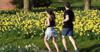 Joggers should wear masks when running past people, experts tell Good Morning Britain - www.manchestereveningnews.co.uk - Britain - city Oxford
