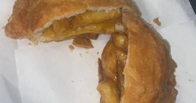Chippy creates unique battered roll and chips locals can't get enough of - www.dailyrecord.co.uk - Scotland