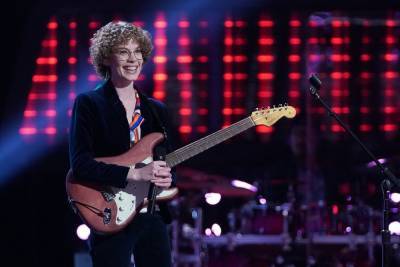 ‘The Voice’: Raine Stern Leaves Blake Shelton ‘Speechless’ After Rocking Out To MGMT’s ‘Electric Feel’ - etcanada.com - Wisconsin
