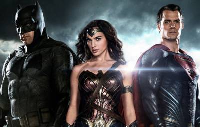 Zack Snyder says his ‘Justice League’ ends on a “massive cliffhanger” - www.nme.com