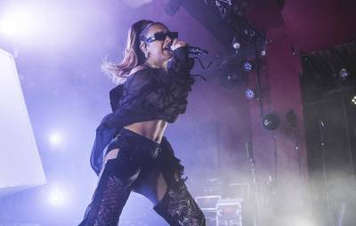 Watch Charli XCX debut new music at livestreamed gig - www.nme.com - city Bandsintown