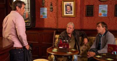 Former Corrie star Charlie Lawson slams 'fame-obsessed' young soap actors - www.manchestereveningnews.co.uk - Manchester - county Mcdonald