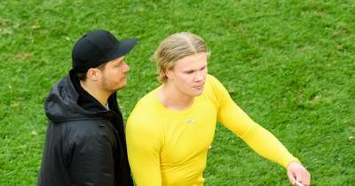 Erling Haaland storms off after Borussia Dortmund match amid Manchester United and Man City transfer talk - www.manchestereveningnews.co.uk - Manchester