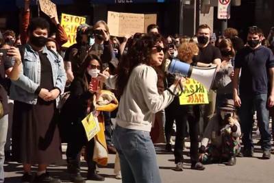 Sandra Oh Lends Her Voice To ‘Stop Asian Hate’ Protest In Pittsburgh - deadline.com - USA - city Pittsburgh