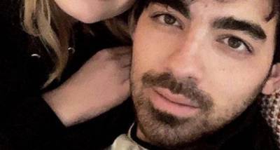 Joe Jonas shows off his FIT physique through a shirtless selfie; Sophie Turner has the most relatable response - www.pinkvilla.com