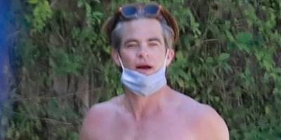 Chris Pine Shows Off His Buff Bod Shirtless on a Walk With His Dog - www.justjared.com - Los Angeles - county Newton