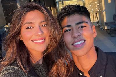 Former Home & Away star Pia Miller hired a private jet for son’s 18th birthday bash - www.who.com.au - Australia