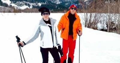 Robbie Williams' wife Ayda Field shares 'perfect' father-son moment in the snow - www.msn.com