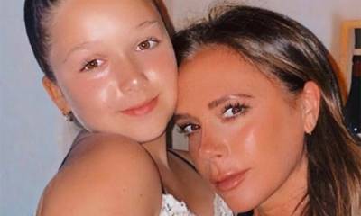 Victoria Beckham lets Harper do her makeup – and the results are seriously impressive - hellomagazine.com - county Harper