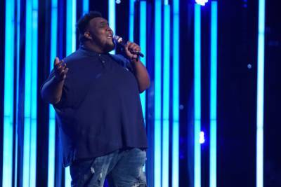 Willie Spence Has The ‘American Idol’ Judges On Their Feet After Belting Out Stunning Cover Of ‘All Of Me’ - etcanada.com - USA - state Georgia - county Douglas