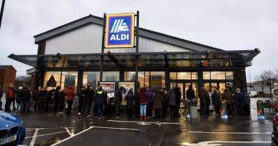 24,000 Aldi shoppers seen queuing at 7am for £39.99 Specialbuy item - www.manchestereveningnews.co.uk - Manchester