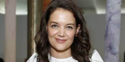 Katie Holmes to Star in Adaptation of ‘The Watergate Girl’ - www.justjared.com - USA