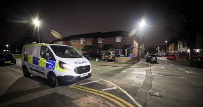 Police swoop on Manchester street after reports of woman 'kidnapped' - www.manchestereveningnews.co.uk - Manchester