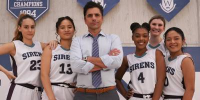 John Stamos Coaches A Girls' Basketball Team To Greatness in 'Big Shot' Trailer - www.justjared.com