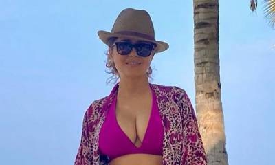 Salma Hayek shows cinched waist in stunning bathing suit photo - us.hola.com