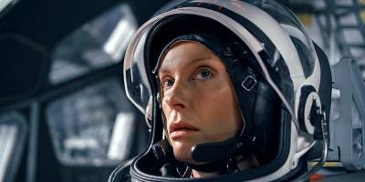 ‘Stowaway’ Trailer: Anna Kendrick & Toni Collette Experience A Space Mission Gone Wrong In New Thriller - theplaylist.net