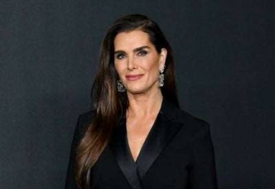 Brooke Shields says she feared she ‘was paralysed’ following frightening fall - www.msn.com - New York