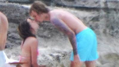Justin Bieber Hailey Baldwin Passionately Kiss On The Beach After A Swim In Turks Caicos - hollywoodlife.com