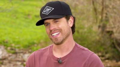 Dustin Lynch on Deciding to Pursue a Music Career After Getting Into Med School (Exclusive) - www.etonline.com - Tennessee