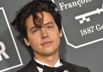 Cole Sprouse Says He Only Watches Old Episodes Of ‘The Suite Life’ When He’s ‘Drunk Or Feeling Narcissistic’ - etcanada.com - county Hand