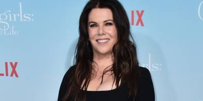 Lauren Graham Has a 'Gilmore Girls' Clause in Her Other Projects - www.justjared.com