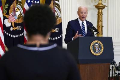 Joe Biden Sails Through Debut POTUS Press Conference; “Hired To Solve Problems, Not Create Division,” He Says In Swipe At Trump – Review - deadline.com