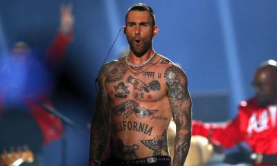Adam Levine shows a glimpse of his ‘painful’ and giant leg tattoo - us.hola.com