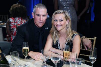 Reese Witherspoon Shares Heartfelt Post On 10th Anniversary Of Marrying Jim Toth - etcanada.com