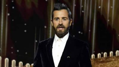 Justin Theroux on His Apple TV+ Series and If That Means He’ll Work With Jennifer Aniston Again (Exclusive) - www.etonline.com