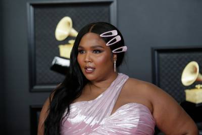 Lizzo Calls Out Body Shamers In Her Comments: ‘Your Body Is Your Body’ - etcanada.com