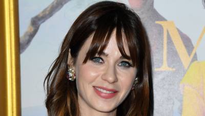 Zooey Deschanel Proves She Has a Forehead with New Selfie! - www.justjared.com