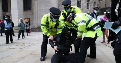 Police make 18 arrests after tram tracks blocked following 'Kill the Bill' demonstration in Manchester - www.manchestereveningnews.co.uk - Manchester