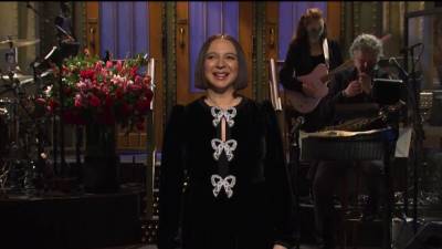 ‘SNL’: Maya Rudolph Meets “New Kids” In The Cast, Misremembers Her Own Time As A Cast Member In Opening Monologue - deadline.com