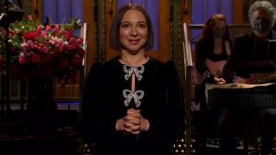 'Saturday Night Live': Maya Rudolph Gets Some Support from Her Kids in Sweet Monologue - www.etonline.com
